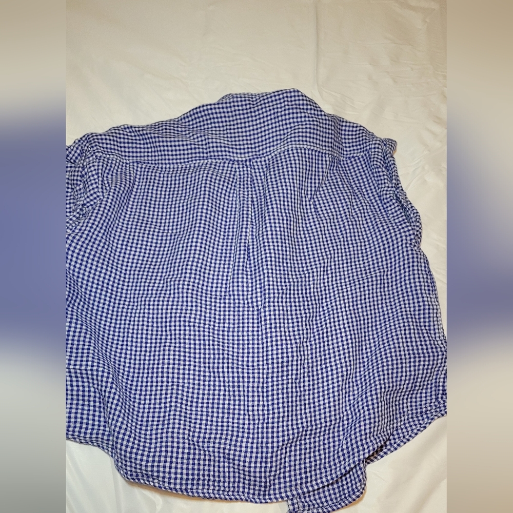 Old Navy Women's Blue Checkered Button Down Shirt - Picture 5 of 5